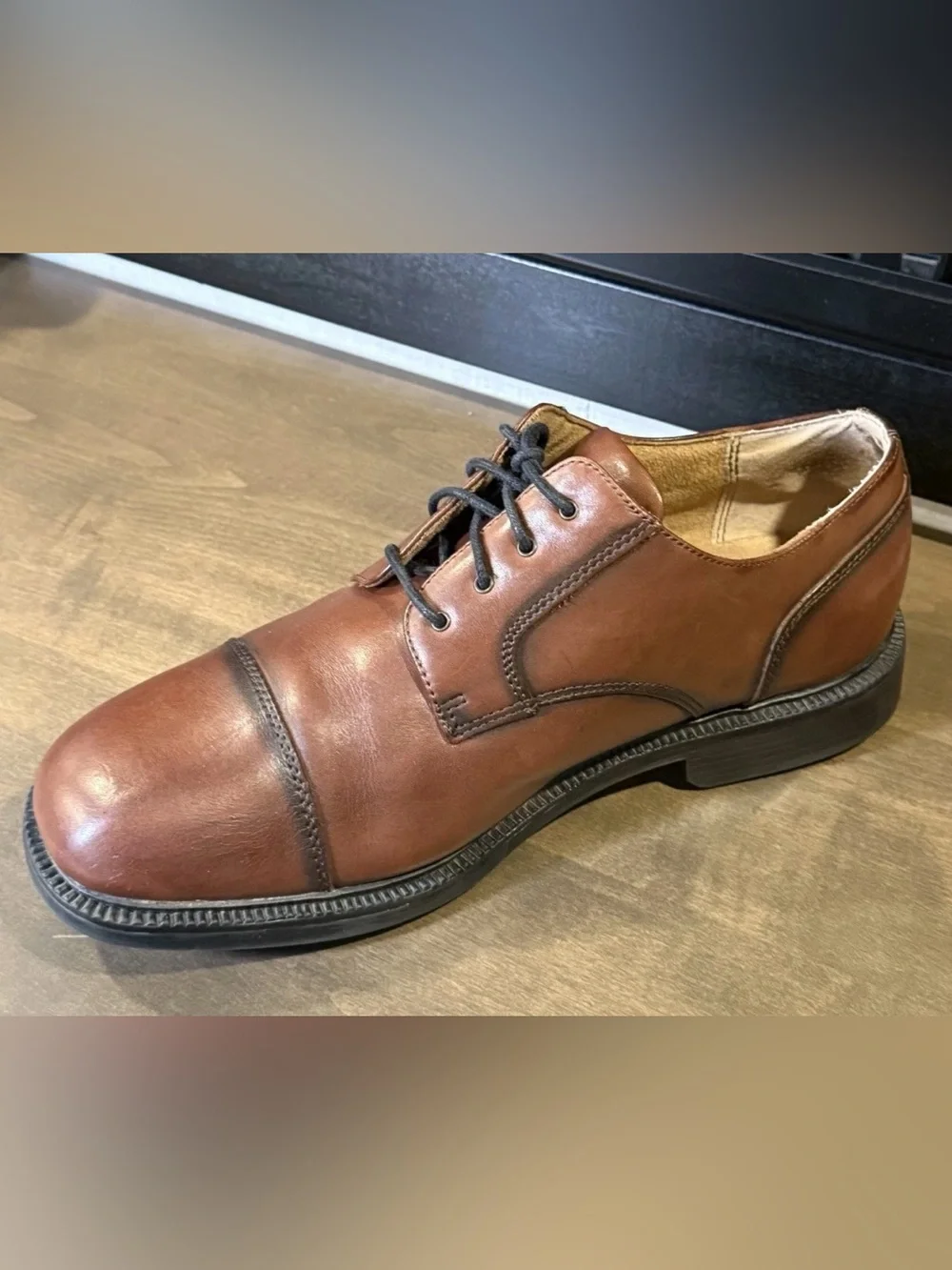 Thom McAn Dress Shoes Mens 10 EEE Oxford Brown Leather Almond Toe Casual Low
